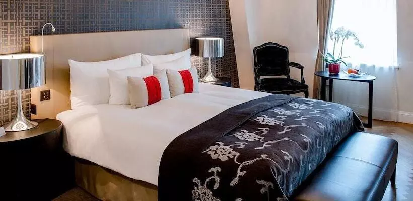 Chambre Deluxe, Schweizerhof Bern & Spa