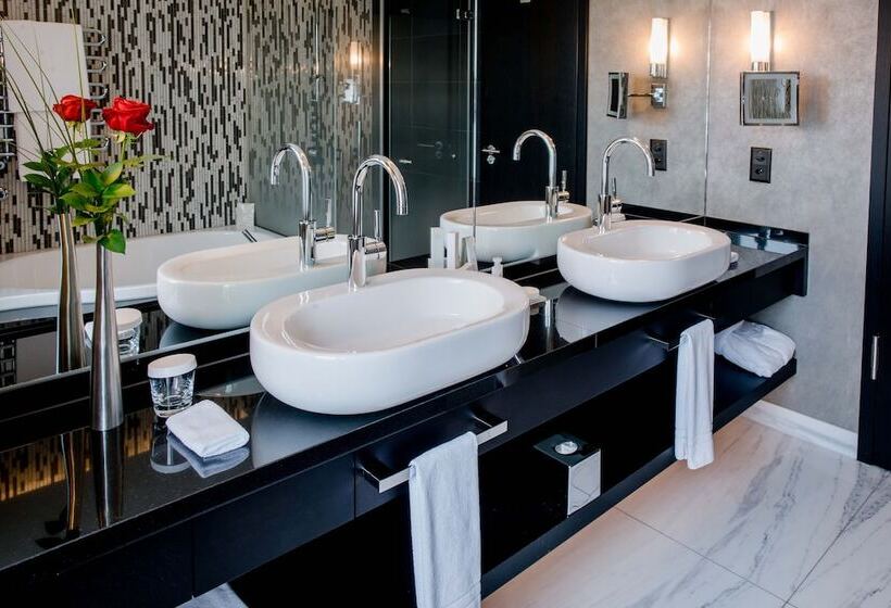 סוויטה, Schweizerhof Bern & Spa