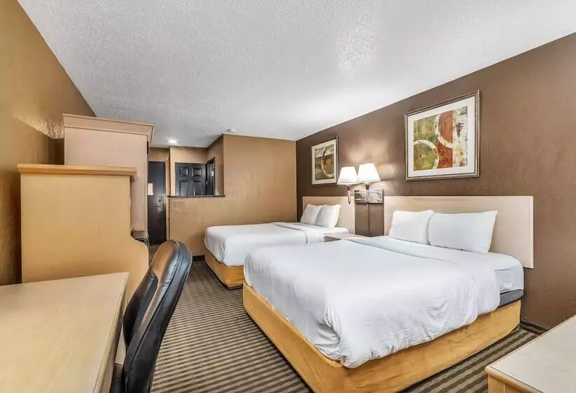 اتاق استاندارد با 2 تخت دوبل, Seven Oaks Hotel Regina