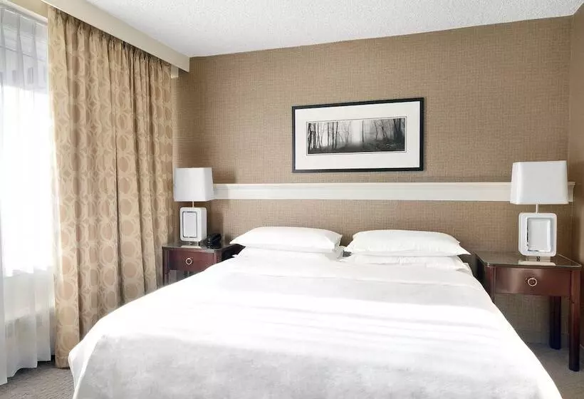 سوییت, Sheraton Cavalier Saskatoon