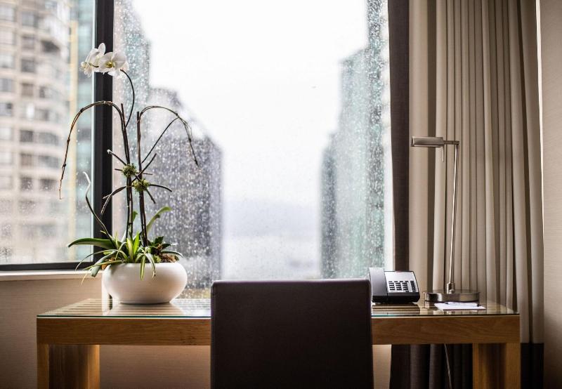 带大床的标准间, The Listel Hotel Vancouver