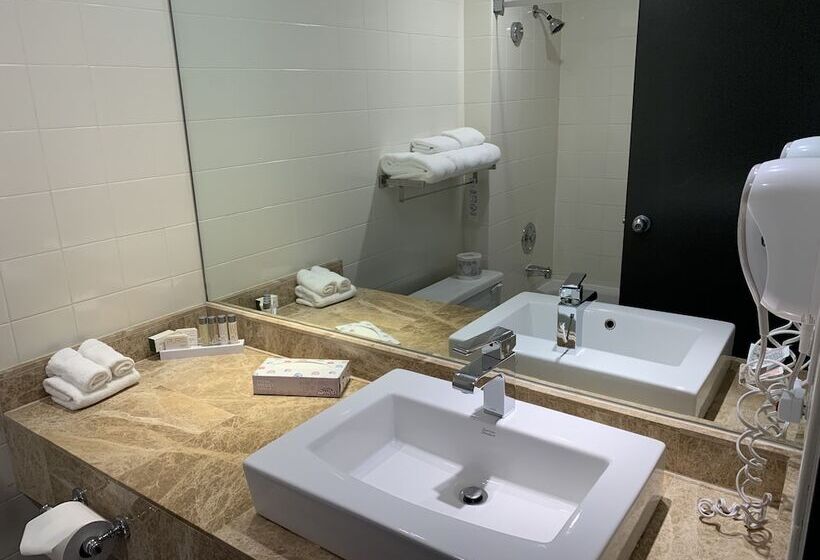 行政房间, The Lonsdale Quay