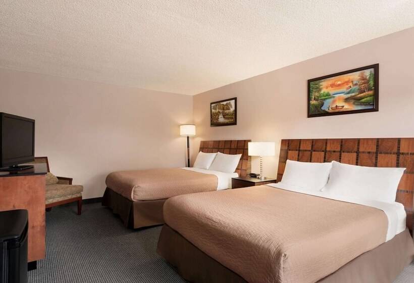 Delüks Oda, Travelodge By Wyndham Swift Current