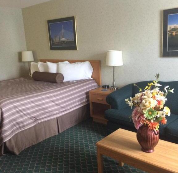 جناح ديلوكس سرير كينج, Travelodge By Wyndham Winnipeg East