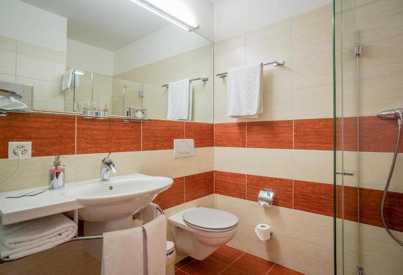 수피리어 전망 룸, Unione