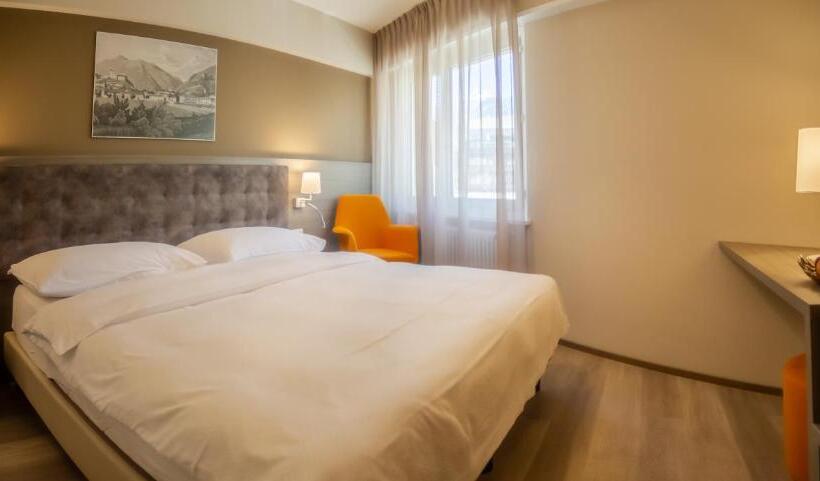 컴포트 룸, Unione