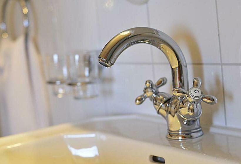 带阳台的高级房间, Chalet Swiss