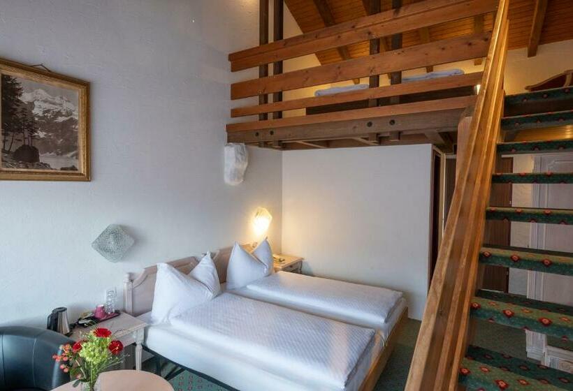 家庭间, Chalet Swiss