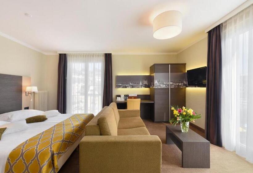 غرفة قياسية ثلاثية, Bellerive