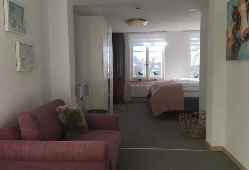デラックスファミリールーム, Boutique Hotel Bellevue B&b Am Brienzersee Iseltwald Interlaken
