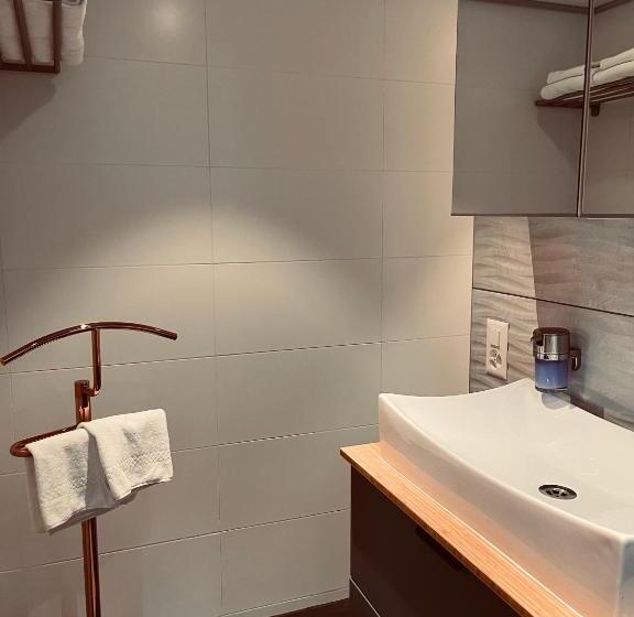 Семейный Номер Deluxe, Boutique Hotel Bellevue B&b Am Brienzersee Iseltwald Interlaken