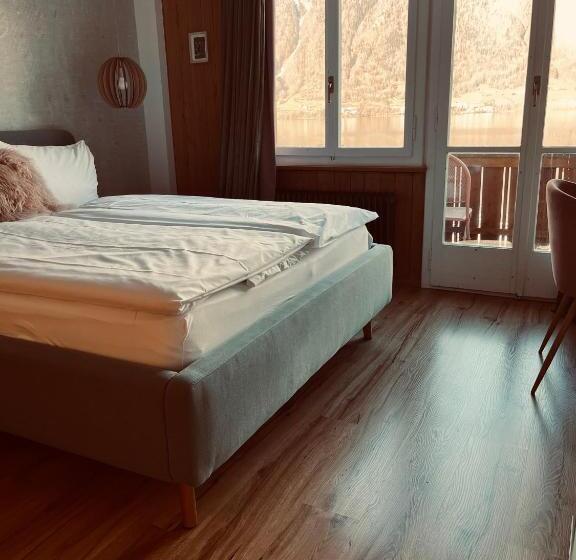 スーペリアールーム, Boutique Hotel Bellevue B&b Am Brienzersee Iseltwald Interlaken