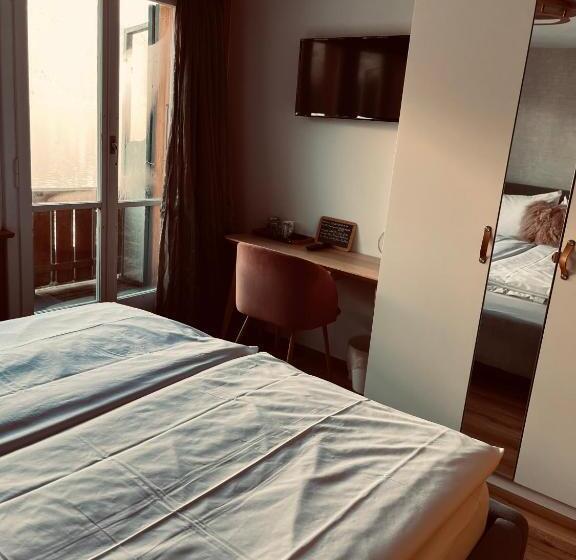 غرفة سوبيريور, Boutique Hotel Bellevue B&b Am Brienzersee Iseltwald Interlaken