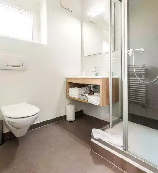 Standardzimmer mit Doppelbett, Campanile Martigny