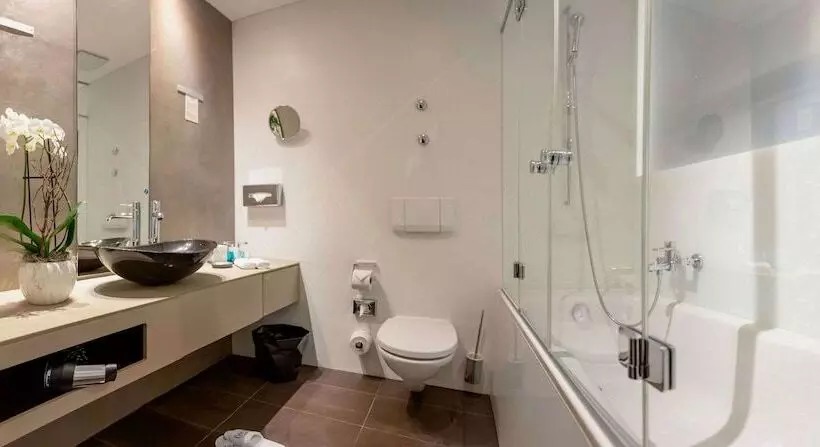 Quarto Familiar Basic, Cascada Boutique