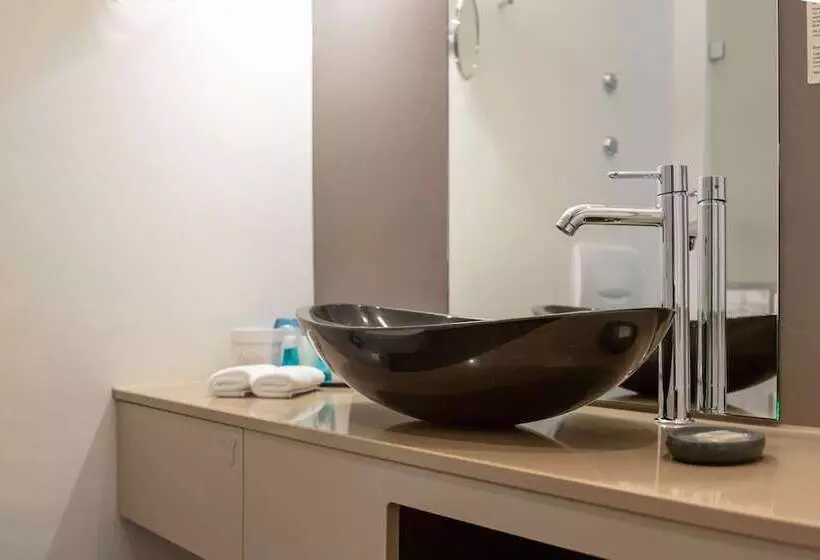 Quarto Familiar Basic, Cascada Boutique