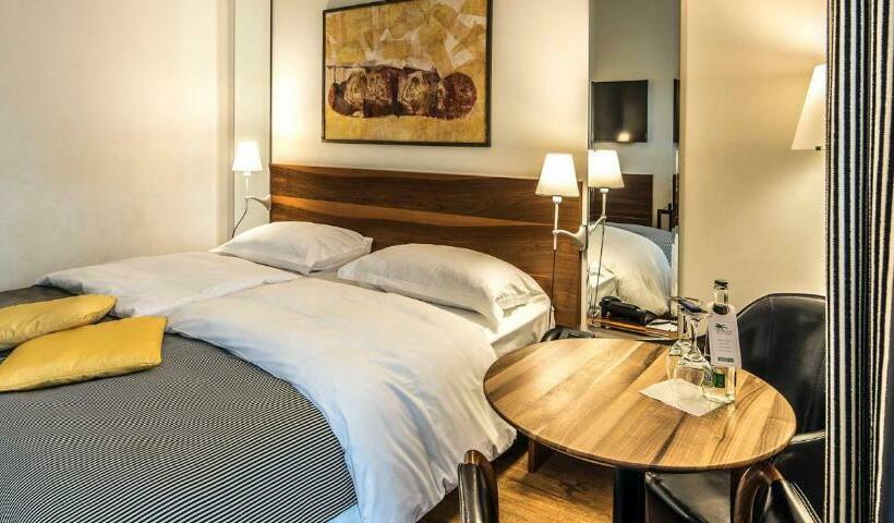 Номер Стандарт, Central Plaza