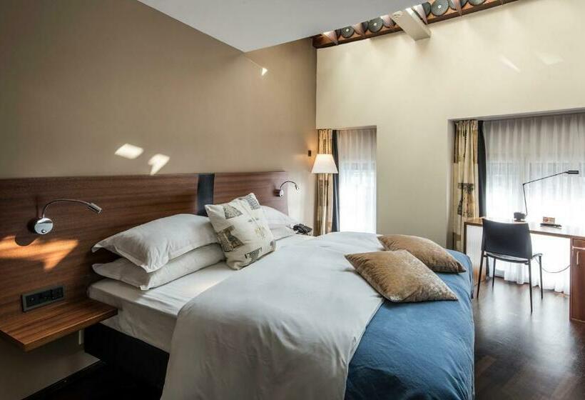 Номер Superior, Central Plaza