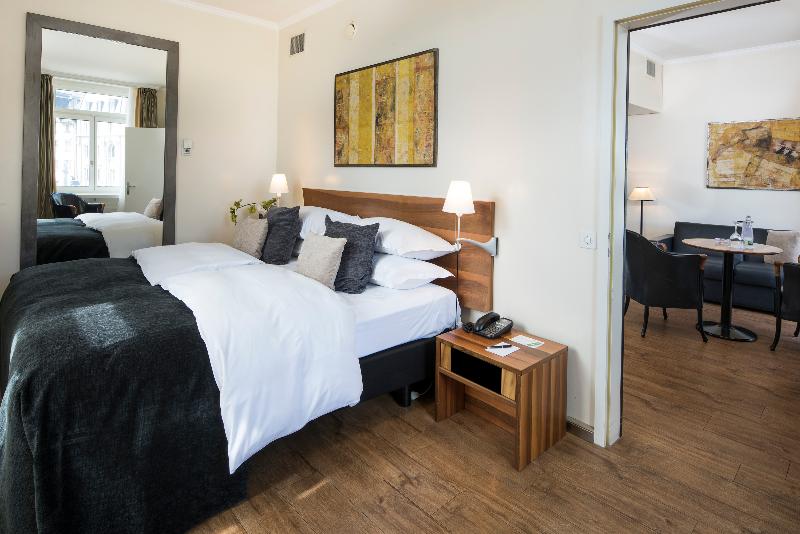 Номер Стандарт, Central Plaza