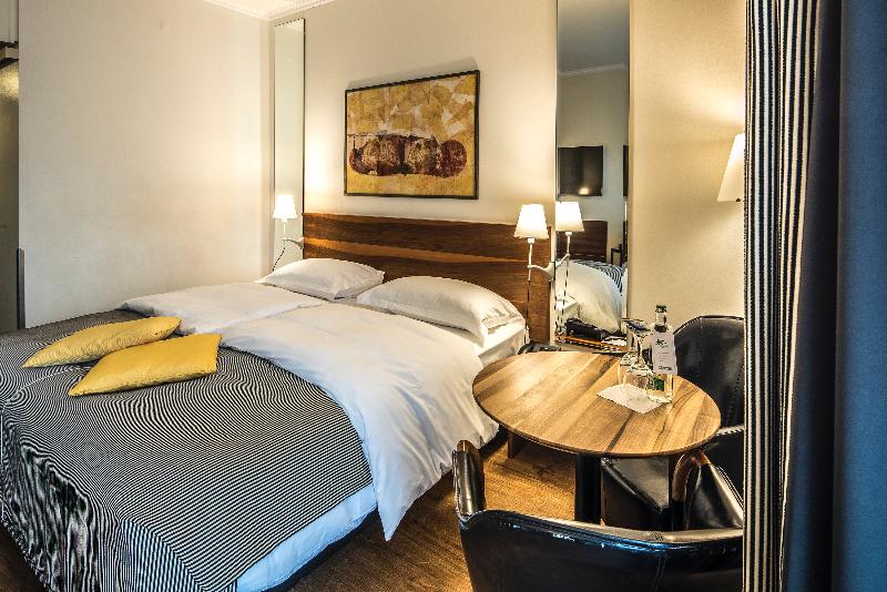 Номер Стандарт, Central Plaza