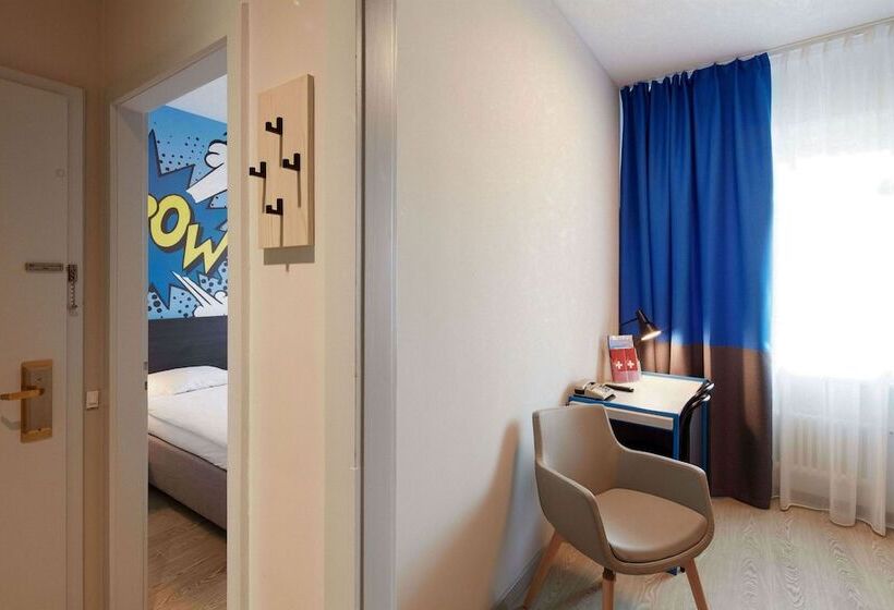 غرفة قياسية ثلاثية, Crystal