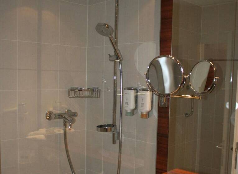 Семейный Номер, H+ Hotel & Spa Engelberg