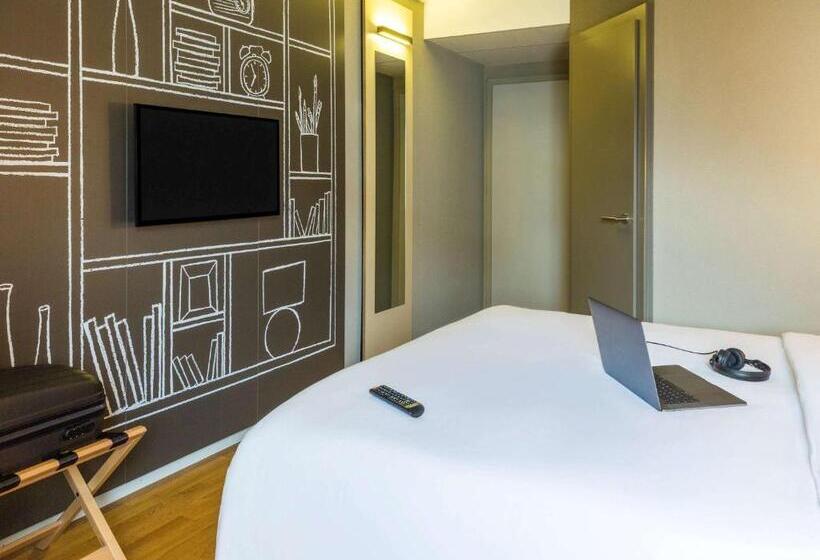 标准间, Ibis Sion