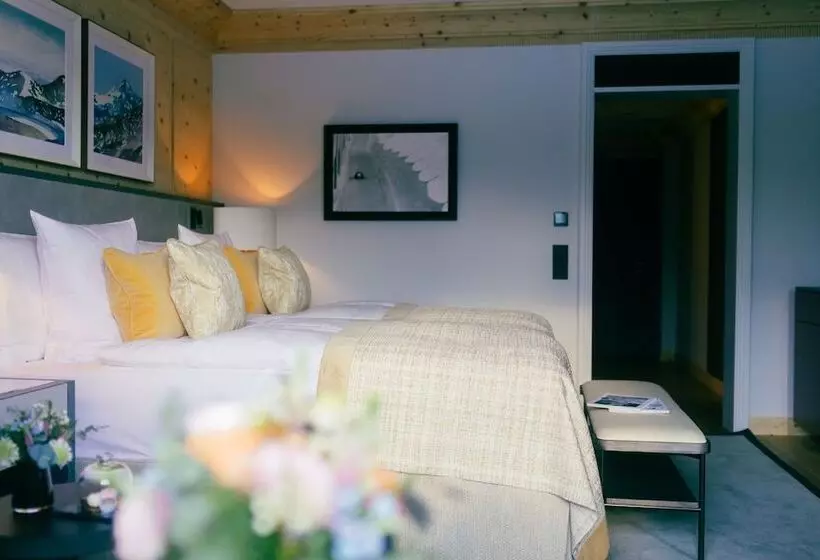 Superior room with lake view, Kulm Hotel St. Moritz