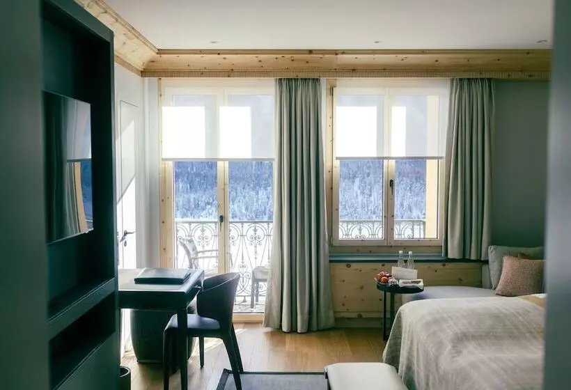 Superior room with lake view, Kulm Hotel St. Moritz