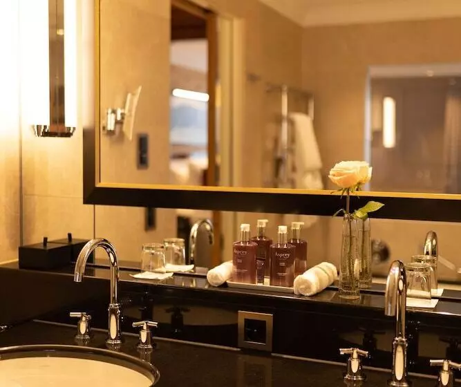 Chambre Deluxe Vue Lac, Kulm Hotel St. Moritz