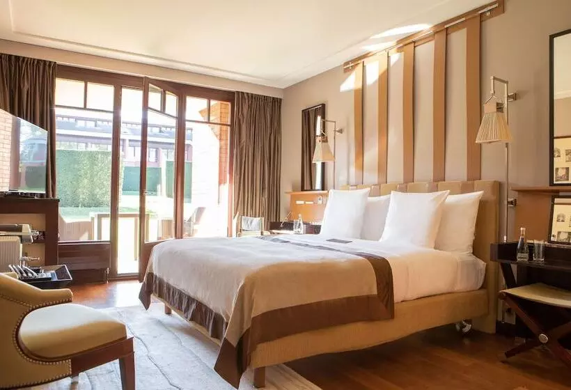 スーペリアールーム, La Réserve Genève Hotel & Spa