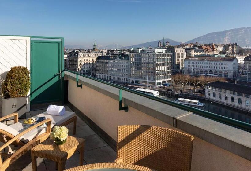 سوئیت جونیور با تخت بزرگ, Mandarin Oriental Geneva