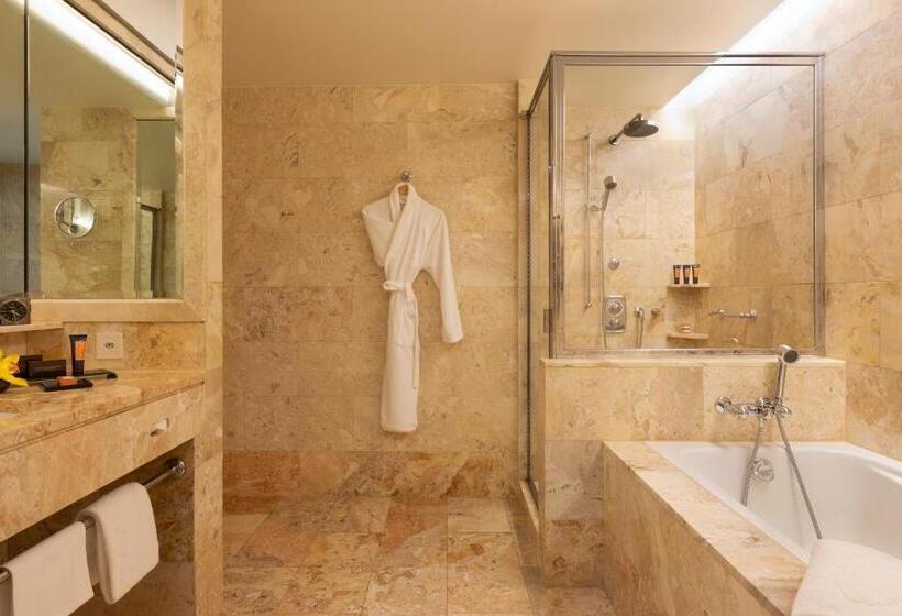 اتاق لوکس با تخت بزرگ, Mandarin Oriental Geneva