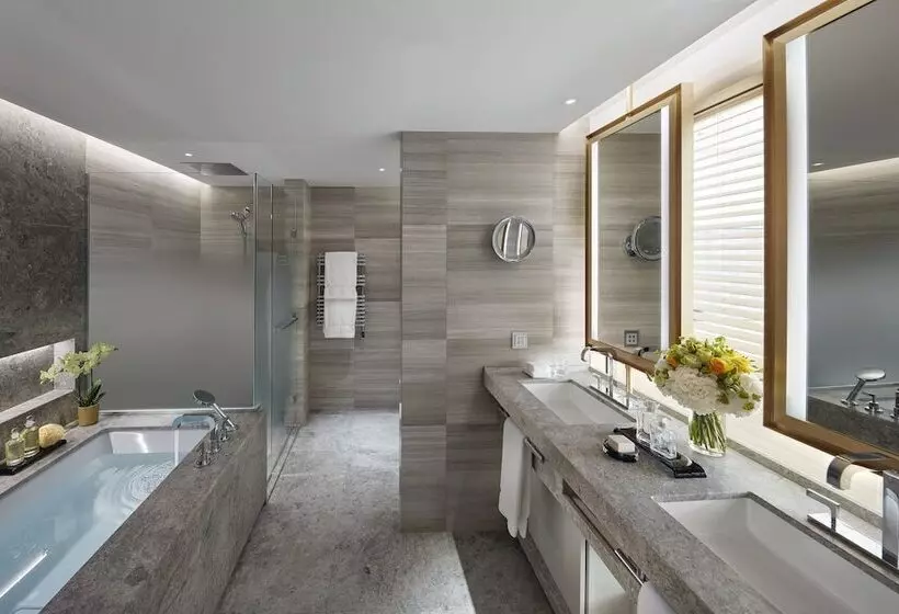 سوییت جونیور, Mandarin Oriental Geneva