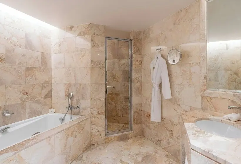 Superior-huone, Mandarin Oriental Geneva