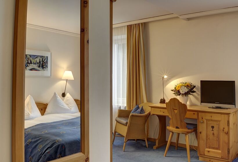 غرفة كومفورت, Meierhof