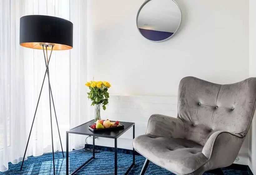 バルコニー付きスーペリアルーム, Mercure Lenzburg Krone
