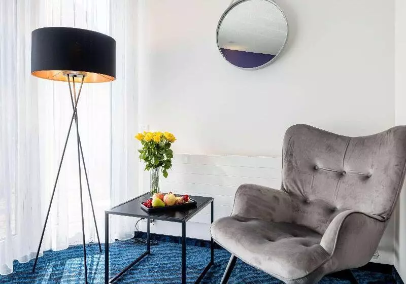 バルコニー付きスーペリアルーム, Mercure Lenzburg Krone
