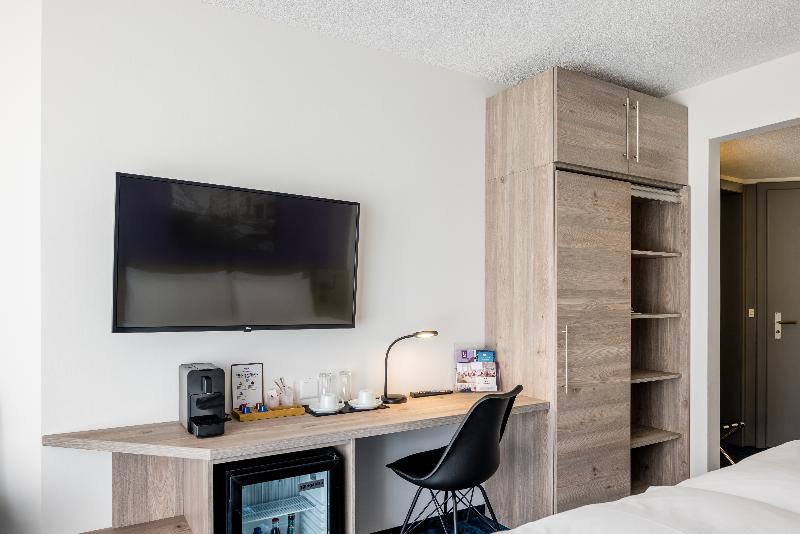 Номер Superior с Балконом, Mercure Lenzburg Krone