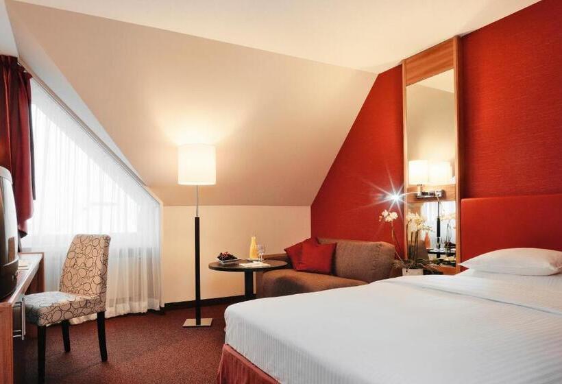 Номер Superior, Mövenpick Hotel Egerkingen