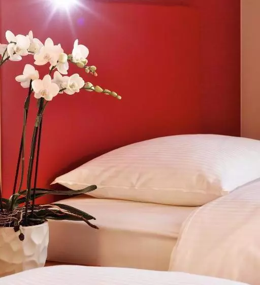 ダブルベッドスタンダードルーム, Mövenpick Hotel Egerkingen