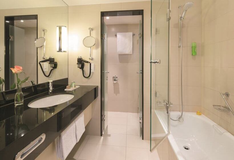 חדר סטנדרט מיטה זוגית, Mövenpick Hotel Egerkingen