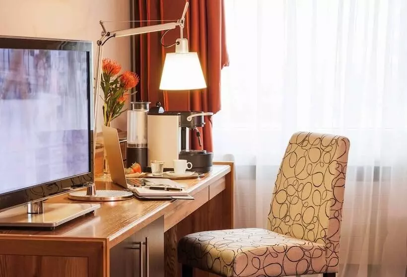 ダブルベッドスタンダードルーム, Mövenpick Hotel Egerkingen