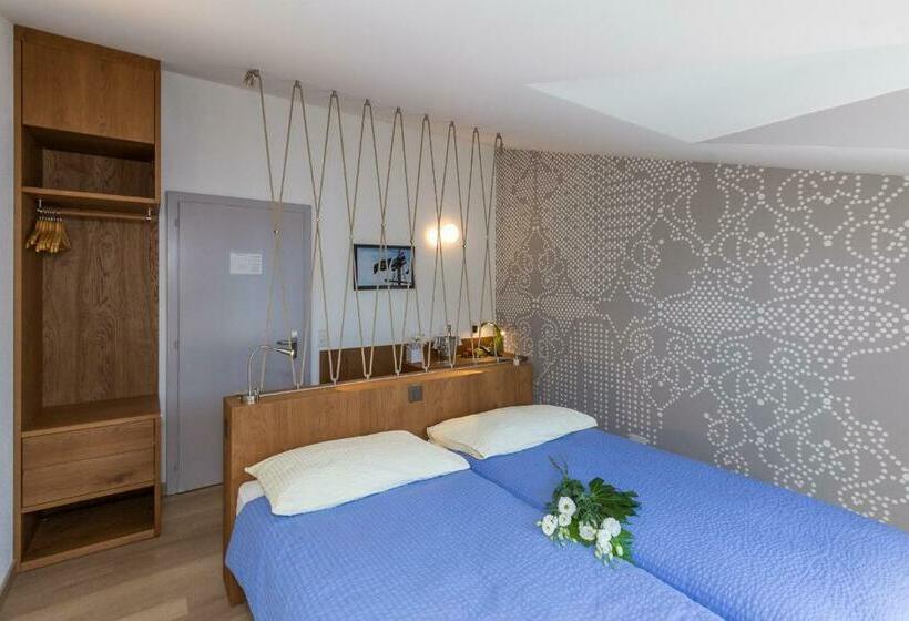 标准间带湖景, Riviera