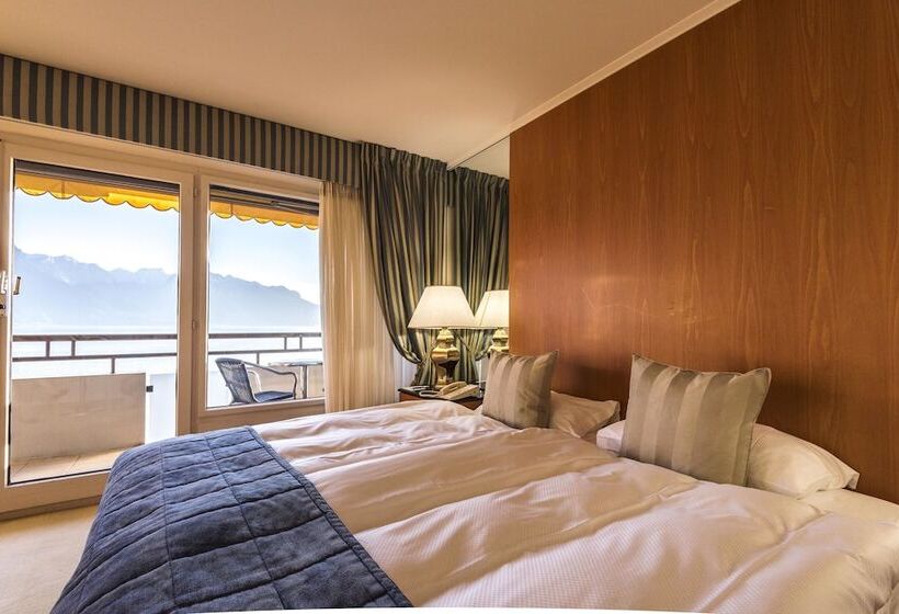 디럭스 룸 호수 전망, Royal Plaza Montreux