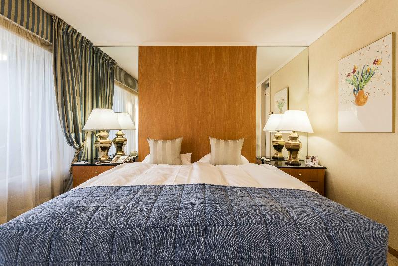 Номер Deluxe Вид на Озеро, Royal Plaza Montreux