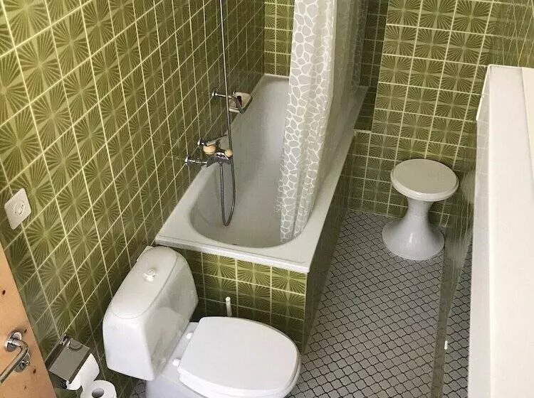 اتاق راحتی یک تخته, Schweizerhof Pontresina