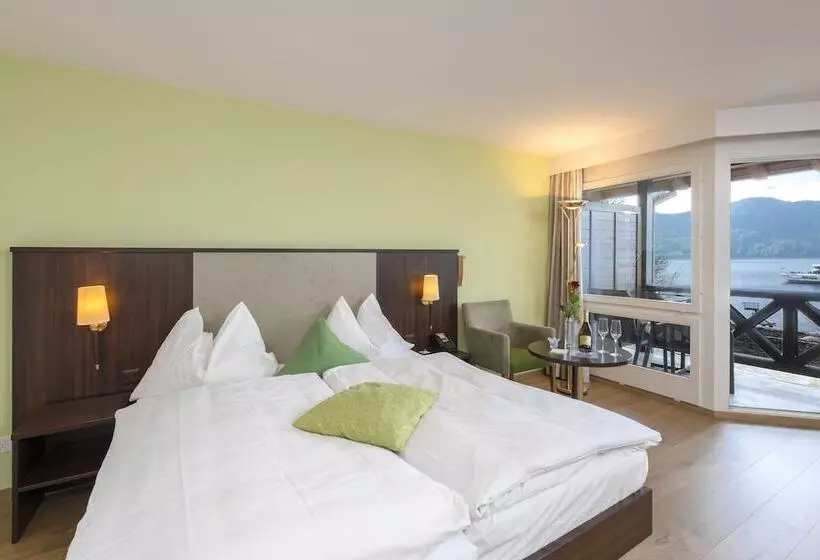 Superior room with lake view, See & Wellnesshotel Gerbi