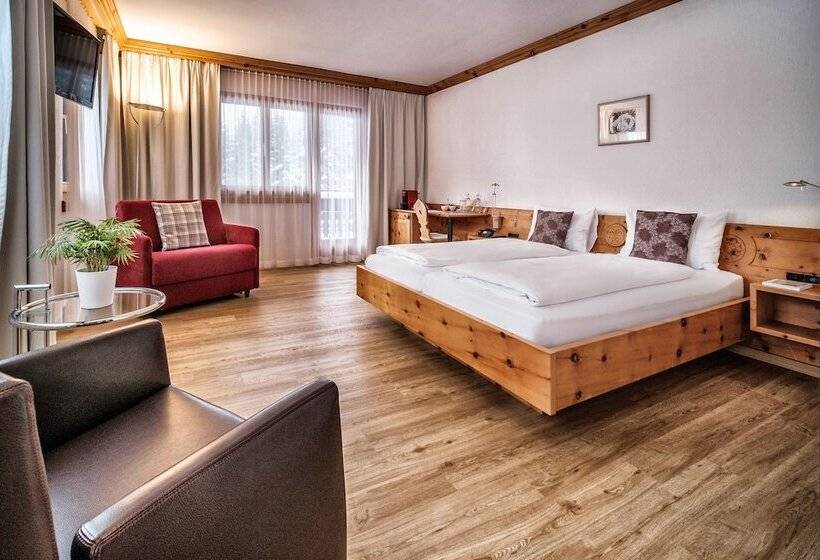 带河湖景观的轻年套房, Seehof