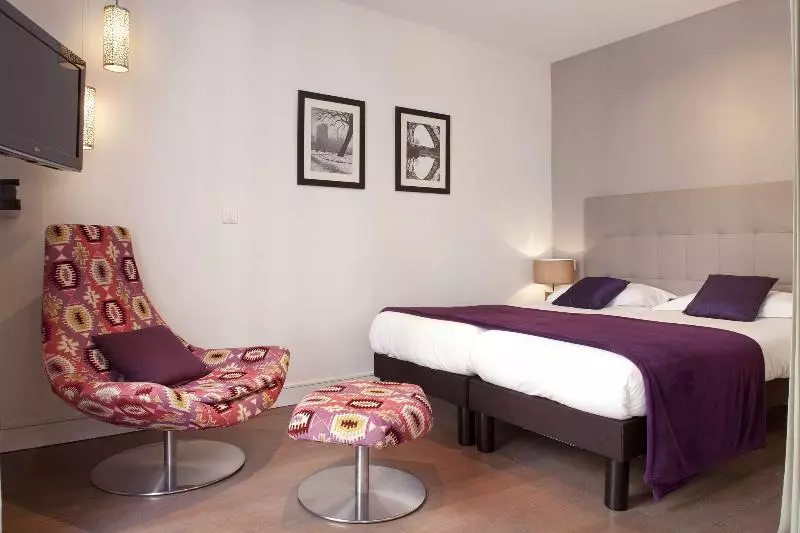 スーペリアールーム, Small Luxury Hotel Ambassador Zurich